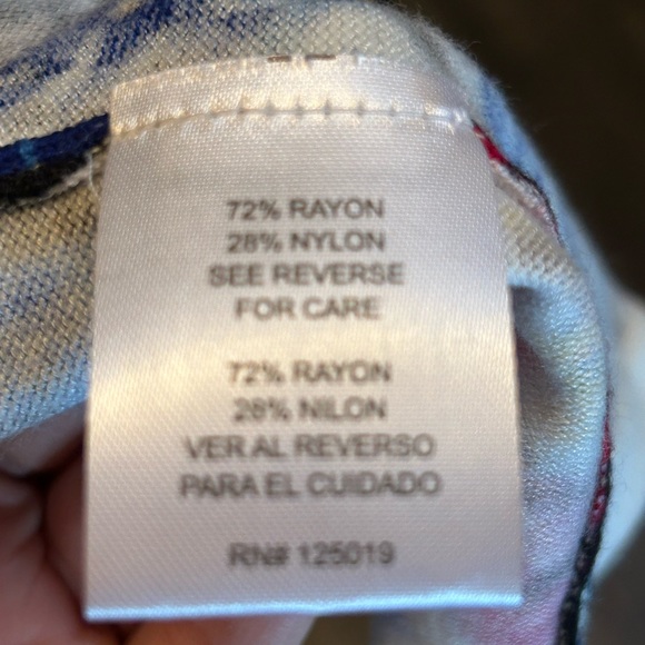 Ricki’s and Suzy Shier Tops and Pants - EUC - Picture 9 of 15